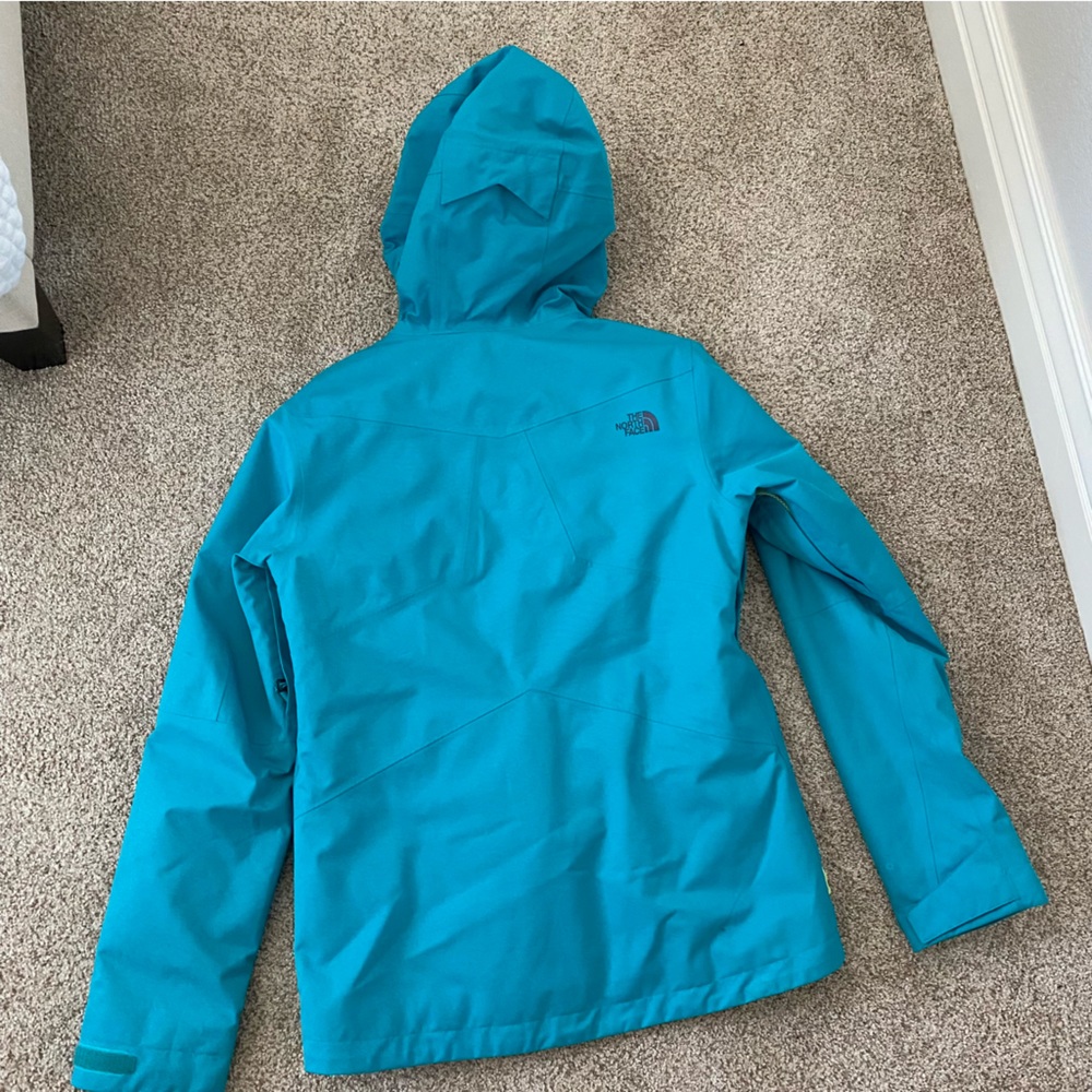 The North Face Goretex Coat - Picture 7 of 8